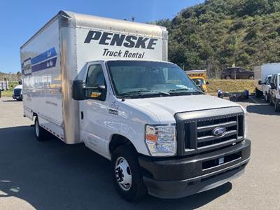 Ford F-350 Box Truck - 305HP, 6 Speed Automatic, Roll up Door