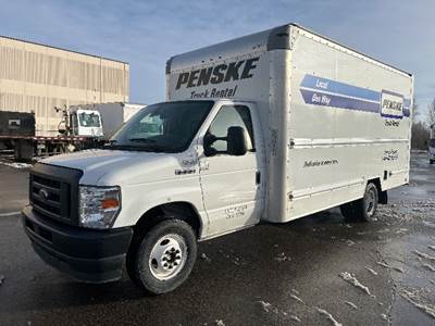 Ford F-350 Box Truck - 305HP, 6 Speed Automatic, Roll up Door