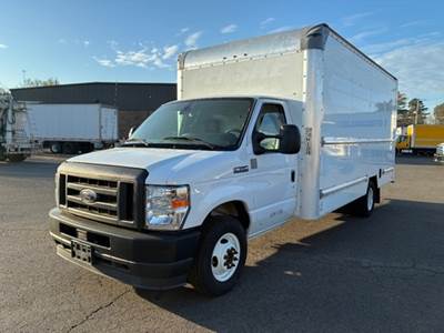 Ford F-350 Box Truck - 305HP, 6 Speed Automatic, Roll up Door