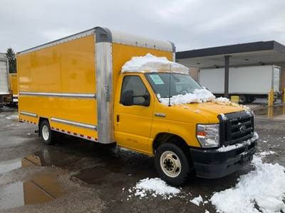 Ford F-350 Box Truck - 305HP, 6 Speed Automatic, Roll up Door