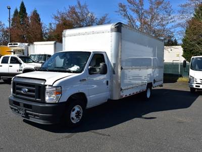 Ford F-350 Box Truck - 305HP, 6 Speed Automatic, Roll up Door