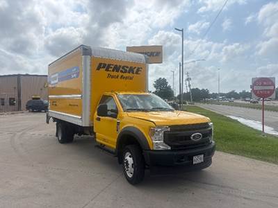 Ford F-450 Box Truck - 350HP, 10 Speed Automatic, Roll up Door