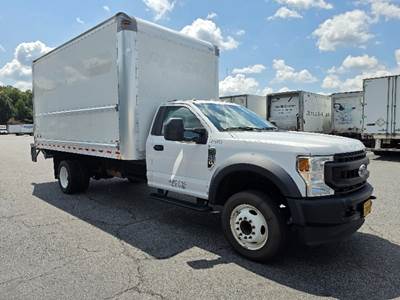 Ford F-450 Box Truck - 350HP, 10 Speed Automatic, Roll up Door