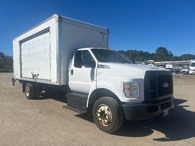 Ford F-650 Box Truck - 350HP, 6 Speed Automatic