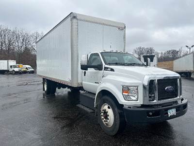 Ford F-750 Box Truck - 6 Speed Automatic, Roll up Door