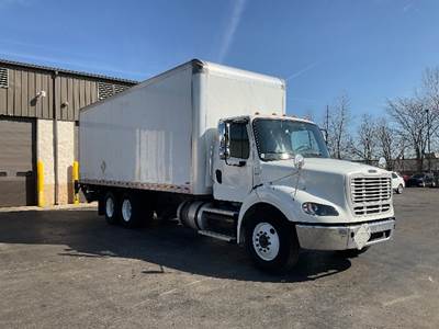 Freightliner M2 112 Box Truck - 350HP, 10 Speed Automatic, Roll up Door