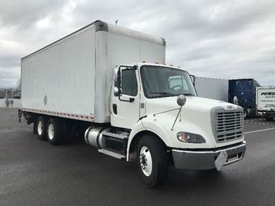 Freightliner M2 112 Box Truck - 350HP, 10 Speed Automatic, Roll up Door
