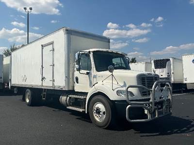 Freightliner M2 112 Box Truck - 350HP, 6 Speed Automatic, Roll up Door