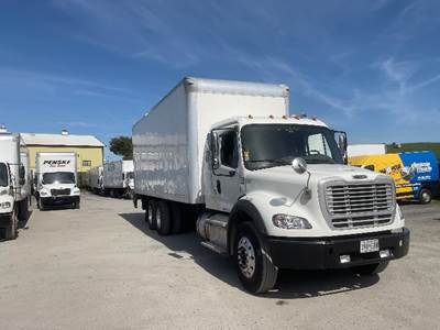 Freightliner M2 112 26 ft Box Truck - 450HP, 10 Speed Manual, Roll up Door