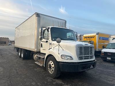 Freightliner M2 112 Box Truck - 350HP, 6 Speed Automatic, Roll up Door