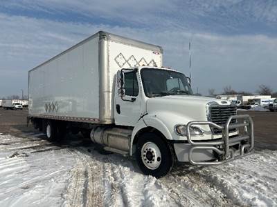 Freightliner M2 112 Box Truck - 370HP, 6 Speed Automatic, Roll up Door