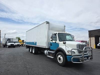 Freightliner M2 112 Box Truck - 410HP, 10 Speed Automatic, Roll up Door