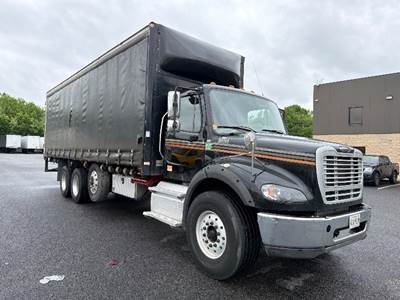 Freightliner M2 112 Box Truck - 450HP, 10 Speed Automatic, Swing Door