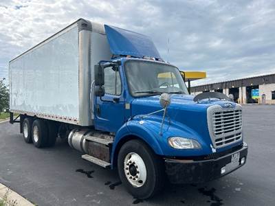 Freightliner M2 112 Box Truck - 350HP, 10 Speed Automatic, Roll up Door