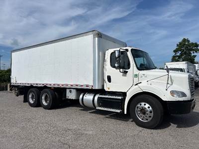 Freightliner M2 112 Box Truck - 350HP, 10 Speed Automatic, Roll up Door