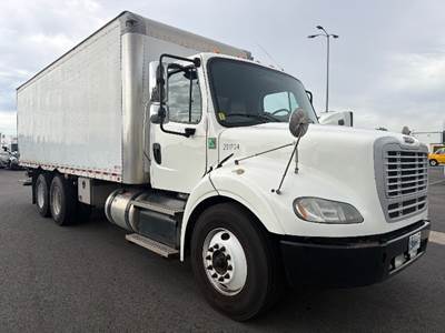 Freightliner M2 112 Box Truck - 350HP, 10 Speed Automatic, Roll up Door