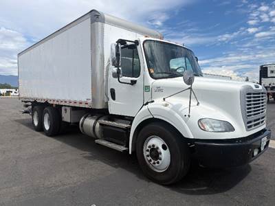 Freightliner M2 112 Box Truck - 350HP, 10 Speed Automatic, Roll up Door
