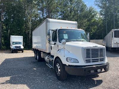Freightliner M2 112 Box Truck - 350HP, 10 Speed Automatic, Roll up Door