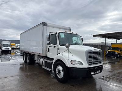 Freightliner M2 112 Box Truck - 350HP, 10 Speed Automatic, Roll up Door