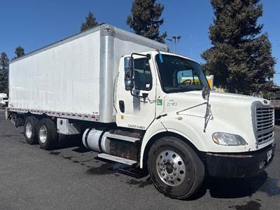 Freightliner M2 112 Box Truck - 350HP, 10 Speed Automatic, Roll up Door