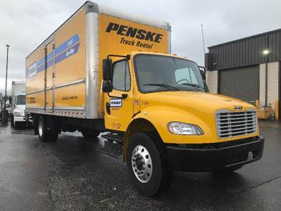 Freightliner M2 26 ft Box Truck - 220HP, 7 Speed Automatic, Roll up Door
