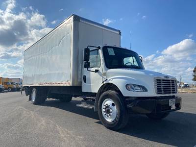 Freightliner M2 26 ft Box Truck - 220HP, 6 Speed Automatic, Roll up Door
