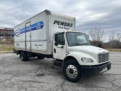 Freightliner M2 26 ft Box Truck - 220HP, 7 Speed Automatic, Roll up Door