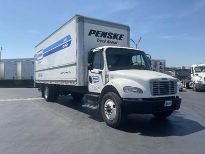 Freightliner M2 26 ft Box Truck - 220HP, 6 Speed Automatic, Roll up Door