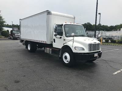 Freightliner M2 20 ft Box Truck - 240HP, 6 Speed Automatic, Roll up Door