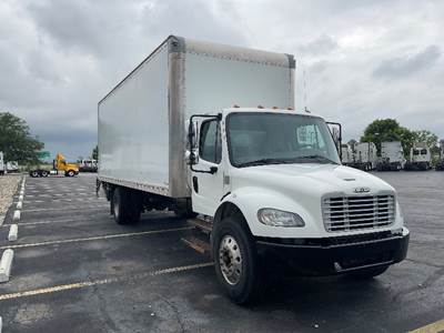 Freightliner M2 26 ft Box Truck - 220HP, 6 Speed Automatic, Roll up Door