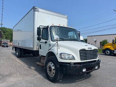 Freightliner M2 28 ft Box Truck - 240HP, 6 Speed Automatic, Roll up Door