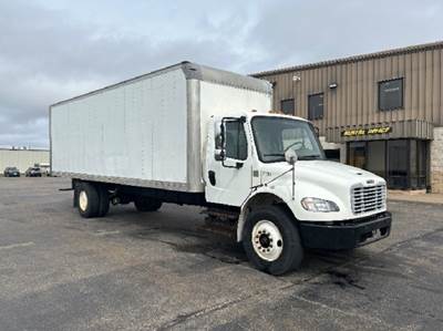 Freightliner M2 26 ft Box Truck - 220HP, 6 Speed Automatic, Roll up Door