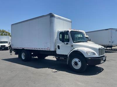 Freightliner M2 20 ft Box Truck - 220HP, 7 Speed Automatic, Roll up Door