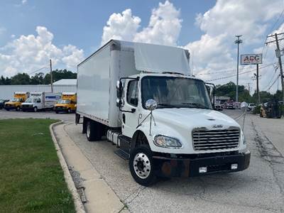 Freightliner M2 20 ft Box Truck - 240HP, 7 Speed Automatic, Roll up Door