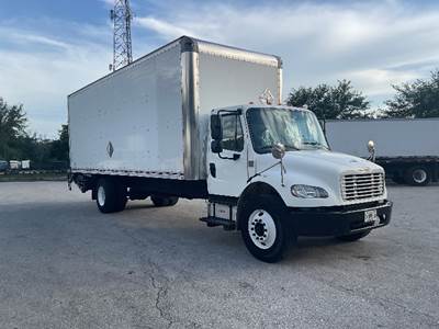 Freightliner M2 26 ft Box Truck - 220HP, 6 Speed Automatic, Roll up Door