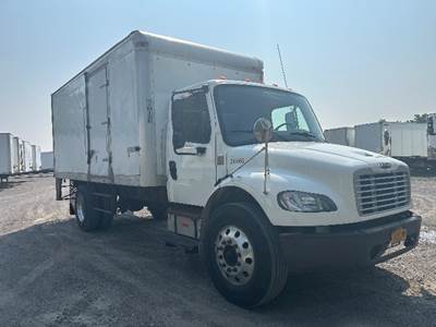 Freightliner M2 18 ft Box Truck - 260HP, 6 Speed Automatic, Roll up Door