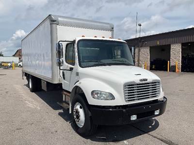 Freightliner M2 26 ft Box Truck - 220HP, 6 Speed Automatic, Roll up Door