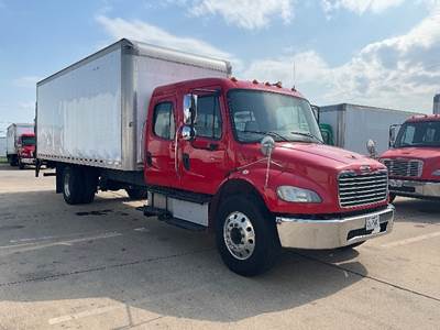 Freightliner M2 22 ft Box Truck - 220HP, 6 Speed Automatic, Roll up Door