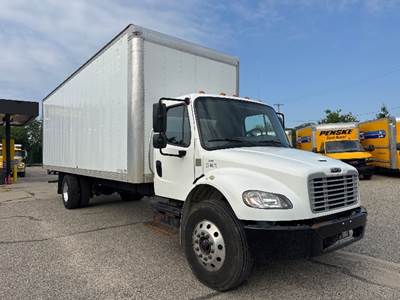 Freightliner M2 27 ft Box Truck - 220HP, 6 Speed Automatic, Roll up Door