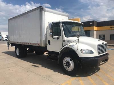 Freightliner M2 18 ft Box Truck - 220HP, 6 Speed Automatic, Roll up Door