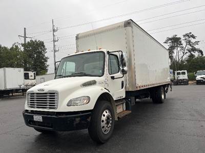 Freightliner M2 26 ft Box Truck - 220HP, 6 Speed Automatic, Roll up Door
