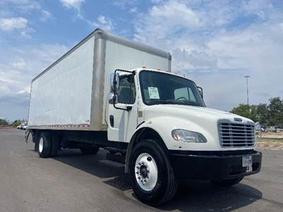 Freightliner M2 26 ft Box Truck - 220HP, 6 Speed Automatic, Roll up Door
