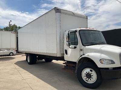 Freightliner M2 28 ft Box Truck - 220HP, 6 Speed Automatic, Roll up Door