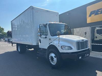 Freightliner M2 20 ft Box Truck - 220HP, 6 Speed Automatic, Roll up Door