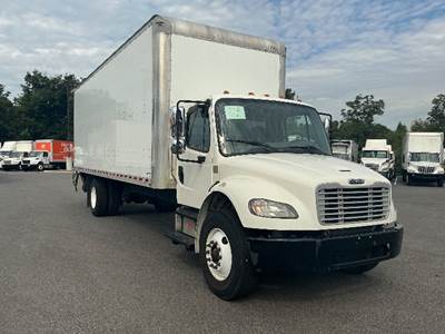 Freightliner M2 26 ft Box Truck - 220HP, 7 Speed Automatic, Roll up Door