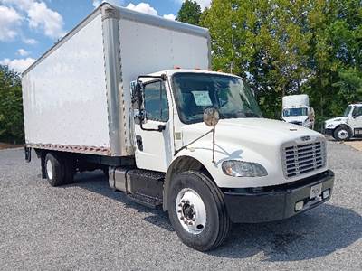 Freightliner M2 24 ft Box Truck - 220HP, 7 Speed Automatic, Roll up Door
