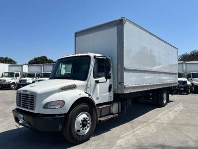 Freightliner M2 26 ft Box Truck - 220HP, 6 Speed Automatic, Roll up Door