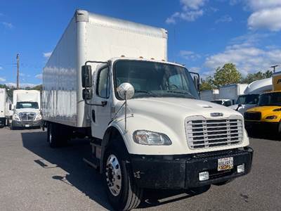 Freightliner M2 26 ft Box Truck - 220HP, 6 Speed Automatic, Roll up Door