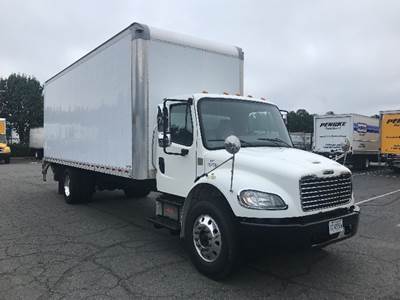 Freightliner M2 24 ft Box Truck - 220HP, 7 Speed Automatic, Roll up Door