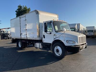 Freightliner M2 18 ft Box Truck - 240HP, 6 Speed Automatic, Roll up Door